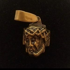14k yellow gold Jesus Head Pendant vintage